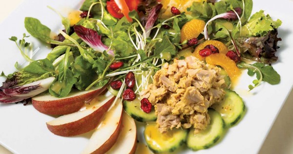 Green Salad with Tuna