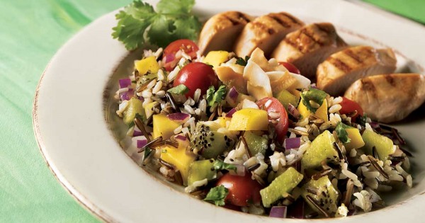 Wild rice and tropical fruit salad