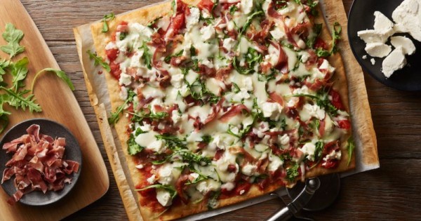 Prosciutto and Goat Cheese Pizza