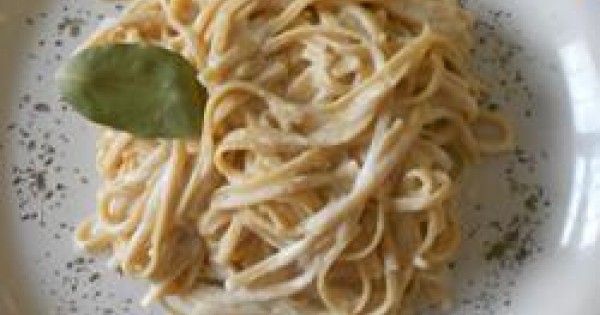 Quick and easy Parmesan cheese sauce