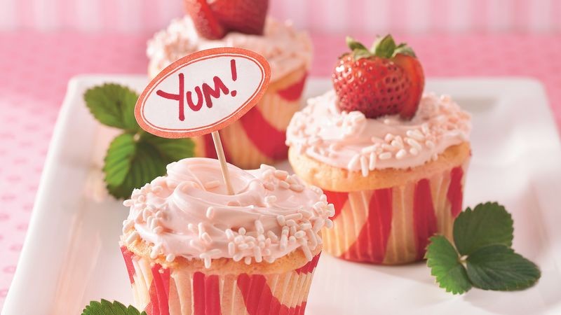 Strawberry and Cream Cupcakes-image
