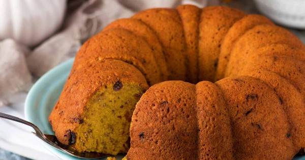 Pumpkin Raisin Cake