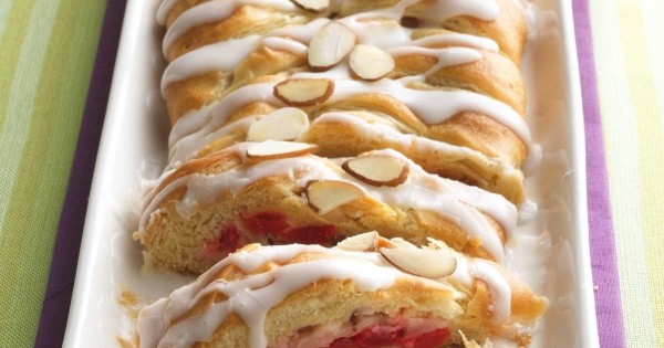Cherry Cream Cheese Coffee Cake