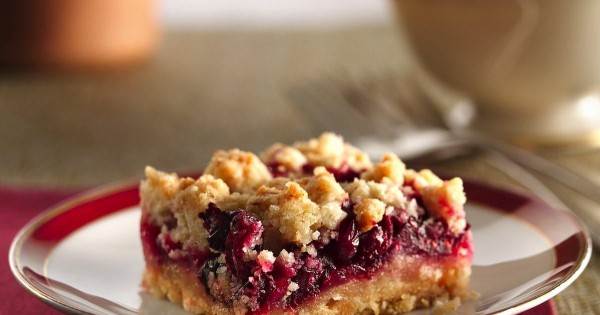 Cranberry Crumb Bars