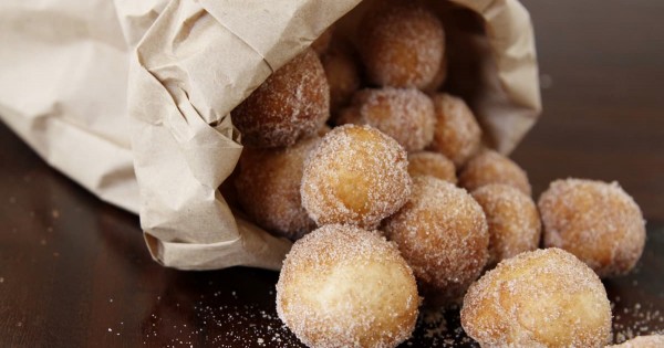 Cinnamon Sugar Doughnut Minis