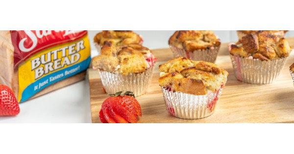 Strawberry Cheesecake Muffins