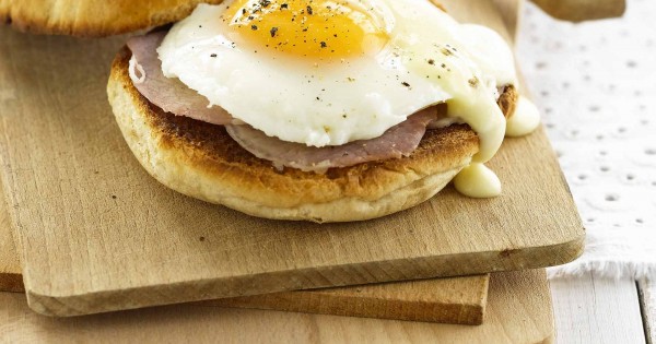 Sandwich deli fried egg