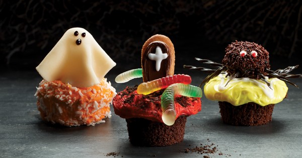 Ghostly cupcakes by Motherforlife