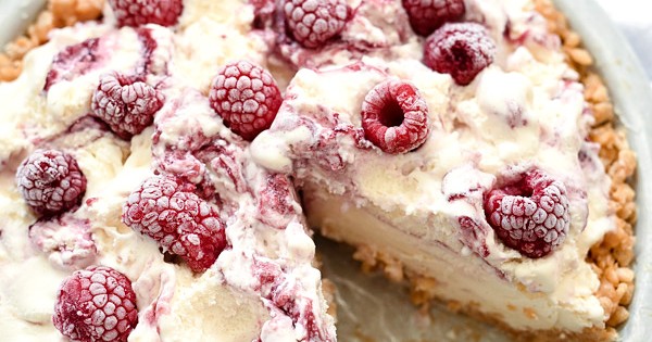 4 Ingredient Ice Cream Pie with Peanut Butter Krispie Crust