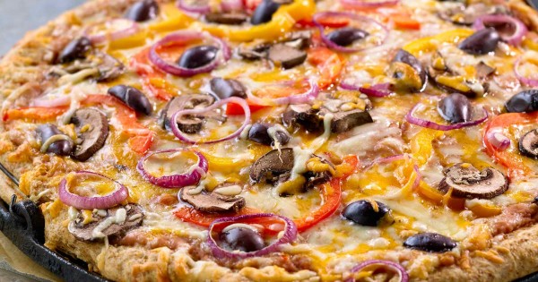 Veggie Pizza with Cheese Crust