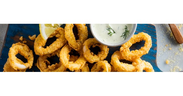 Cornmeal Calamari with a Lemon Dill Dip