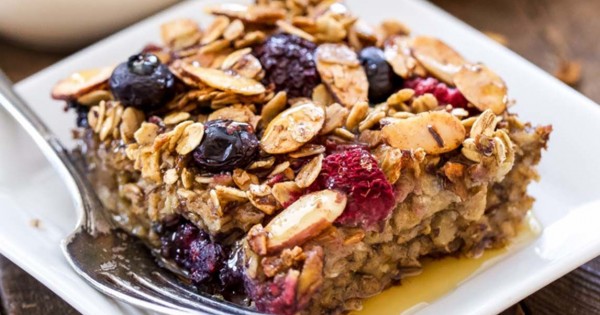 Cinnamon Apple Berry Baked Granola