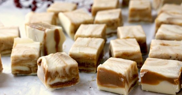 White Chocolate Gingerbread Fudge
