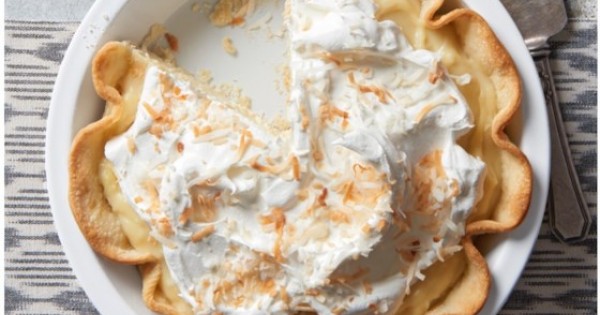 Old Fashioned Coconut Cream Pie
