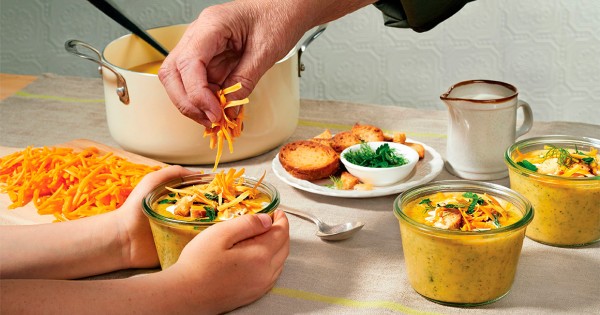 Broccoli soup with medium cheddar cheese