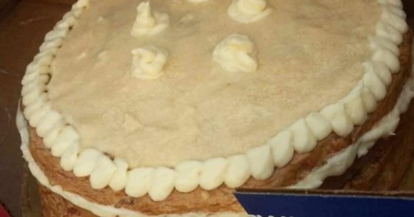 Vanilla Caramel Espresso Frappe Cake