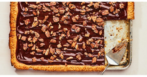 Chocolate-Pecan Sheet Pie with Molasses Recipe