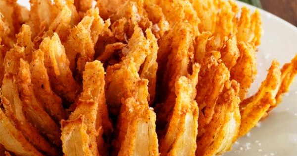 Almost-Famous Bloomin' Onion