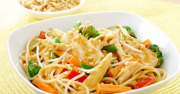 Red Curry Peanut Noodles