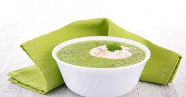 Parmesan & pancetta pea soup
